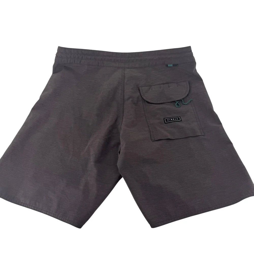 Vissla Seven Seas Board Shorts Mens 30 Charcoal Grey Stretch Coconut Surf Trunks